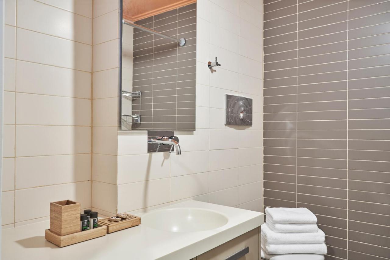 אתונה Contemporary & Comfy Apt Next To Acropolis Museum מראה חיצוני תמונה